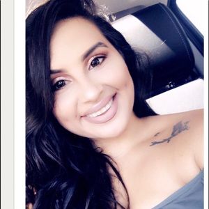 Meet your Posher, Victoria